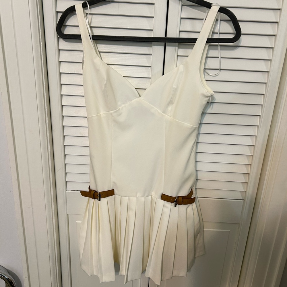 Leather belt accessory pleated mini dress cream / ivory / light xs